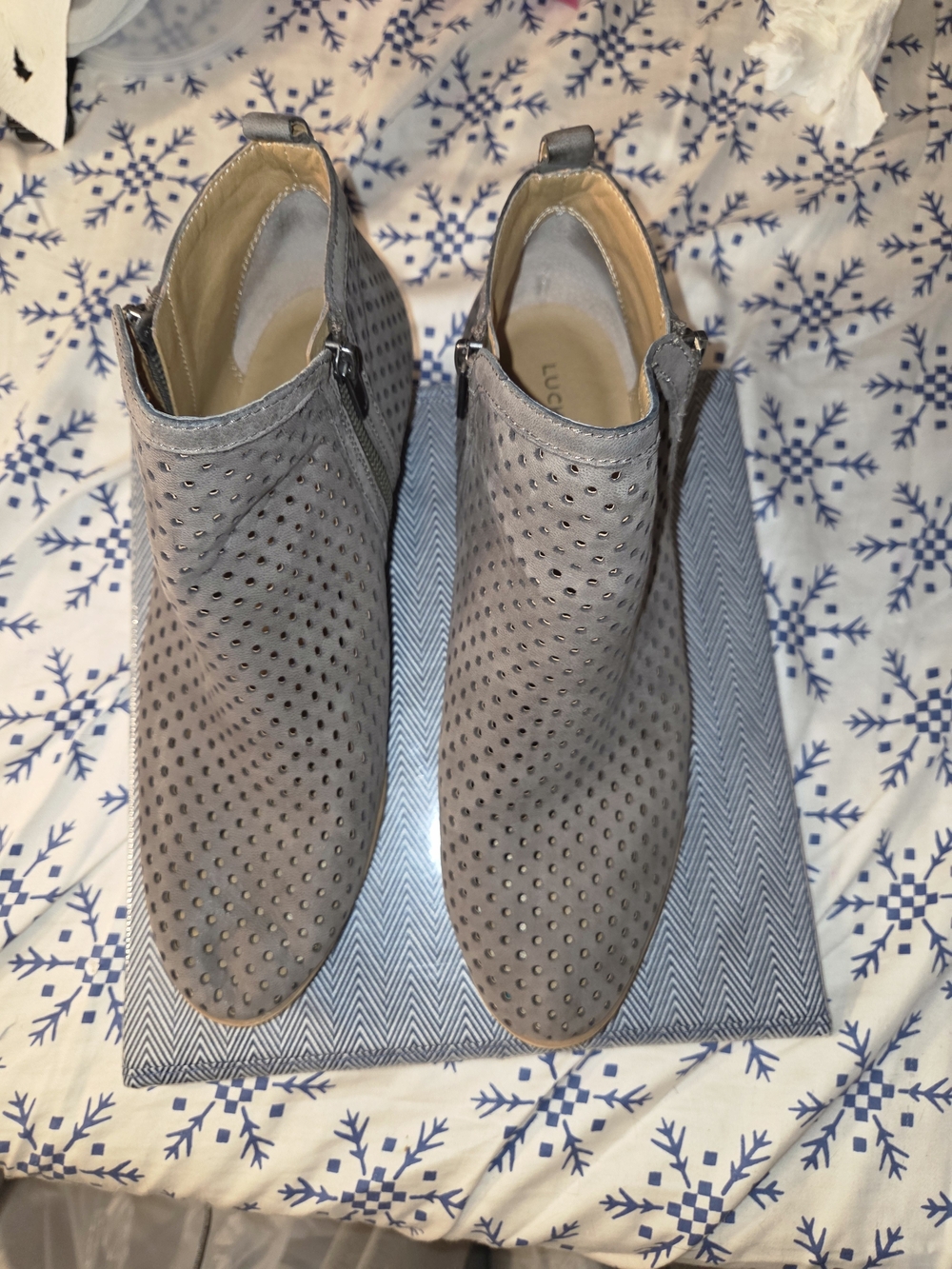 Lucky Brand Basel Perforated Suede Ankle Booties Grey Size 10.